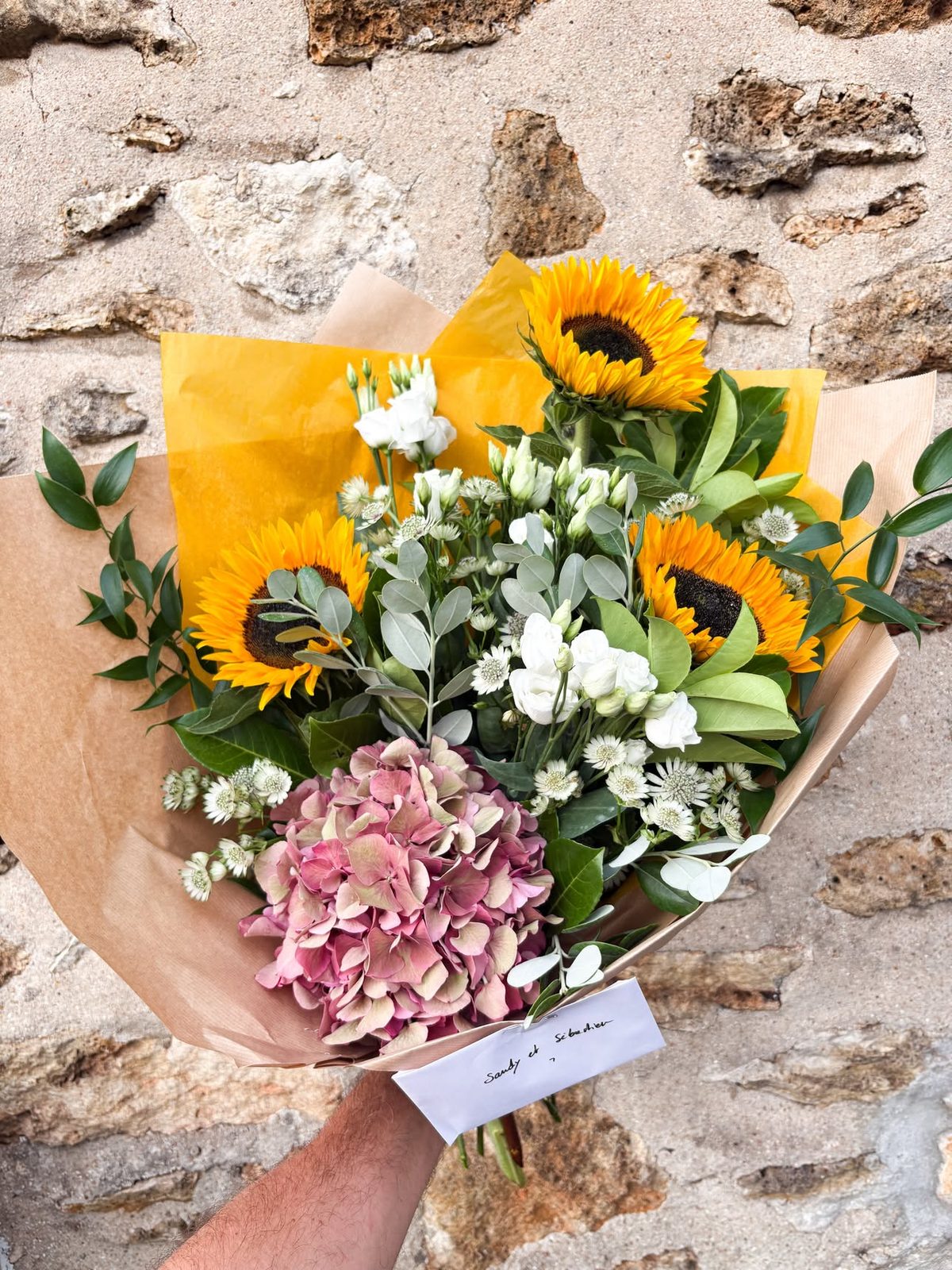 Bouquet de tournesols et d’hortensia
